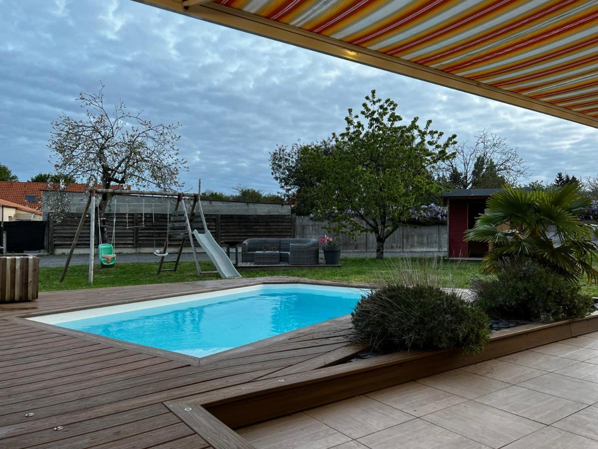 Maison Familiale 4 Chambres Avec Jardin Et Piscine Saint-Aignan-Grand-Lieu Eksteriør bilde